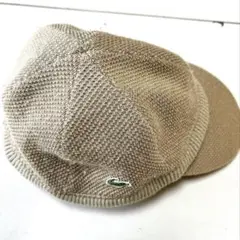 LACOSTE(ラコステ）メンズハンチング　ベージュ系のシンプルなデザインです。