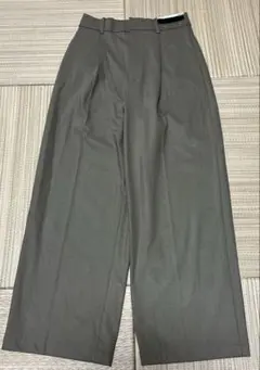 UNIQLO ユニクロ／タックワイドパンツ オリーブ