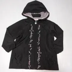 110★メゾピアノ★リボン＆ロゴ刺繍！パーカー付きナイロンジャンパー★