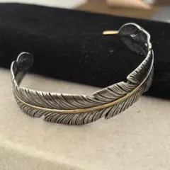 カレンシルバー　フェザーバングル　超美品 カレンシルバー フェザーバングル 超美品 - メルカリ