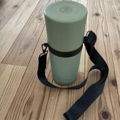グリーン ペットボトルホルダー　 保温・保冷機能付き　ワークマン