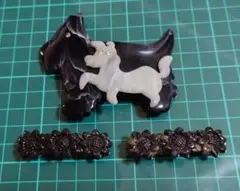 ⑶犬のブローチと花のヘアクリップセット