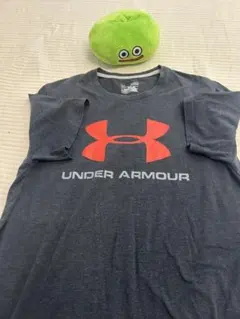 UNDER ARMOUR XL シャツ