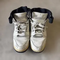 NIKE AIR REVOLUTION スニーカー