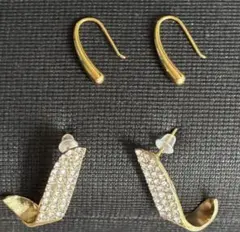 2点セット:ティアドロップステンレスとクリスタルストーンピアス