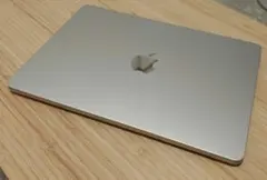 MacBook Air M2 2022 スターライト 8GB/256GB 美品