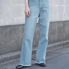 セミフレアデニムパンツ【tiptop】