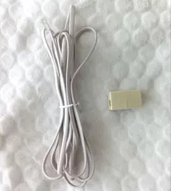 LANケーブルとコネクタ