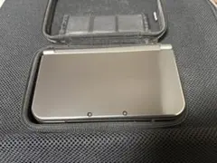 Newニンテンドー3DS LL メタリックブラック　美品　箱、説明書類アリ