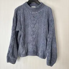 アクシーズファム　ケーブル編み ビジュー付き ニットセーター