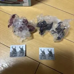 大怪竜図鑑 第一弾 フィギュア ツノグレン　2種