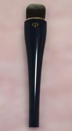 クレ・ド・ポー　パンソーパンソーＬ　ファンデ―ションブラシ