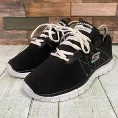 スケッチャーズ　SKECHERS 23cm　スニーカー　スリップイン　黒　軽量