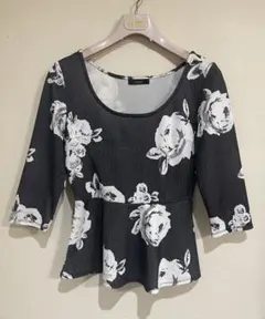 【美品】rienda リエンダ 花柄 バラ柄 七分袖カットソー トップス