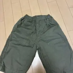 GU カーキ ハーフパンツ140