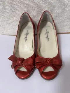 GINZA カネマツ　パンプス　赤　21.5cmのサムネイル