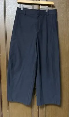 ユニクロ　ジャージーバレルレッグパンツ　ネイビー　L