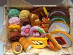 フェルトままごと「パン屋さんセット」