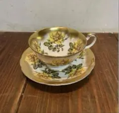 美品　パラゴン　陶器　金彩　イエロー　ローズ　薔薇　華やかな　カップ&ソーサー