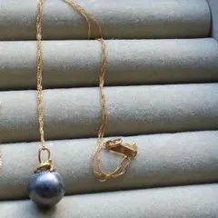 南洋黒真珠とK１８のネックレス　 重量合計３.６gの単純計算価格６６,３００円