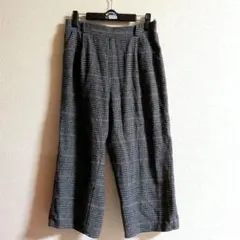 ワイドパンツ　チェック柄　グレー系　裾少し短め　後ろウエストゴム