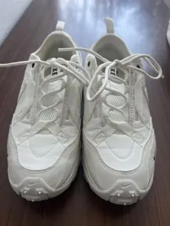 Nike ホワイト スニーカー ウィメンズ TC 7900