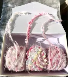 #21ファンシーヤーン素材糸毛糸いちごケーキセット【約2~3メートル × 3点】