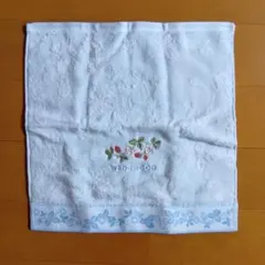 開封後未使用新品 WEDGWOOD ウォッシュタオル ワイルドストロベリー刺繍