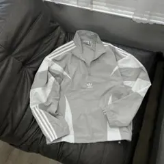 美品adidas「Oztradamus ウインドブレーカー