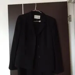 ブラックスカートスーツ シングルボタン