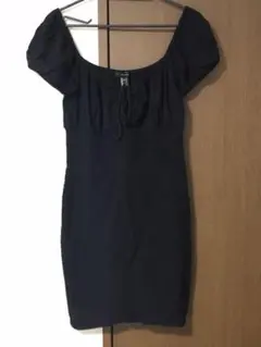 フォーエバー21  オフィショルワンピース　Lサイズ