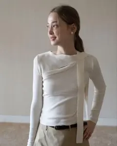 長袖トップス EGGKA