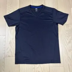 UNIQLO メンズ　ユニクロ　Vネック Tシャツ ネイビー Mサイズ　半袖のサムネイル
