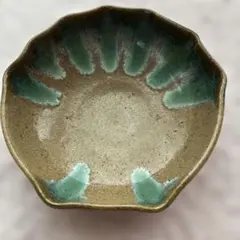ヴィンテージ 輪花型源内焼(？)もしくは、中国製(？) 盃 - メルカリ
