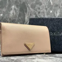 ✨極美品✨箱付✨ PRADA 二つ折り財布 サフィアーノレザー 三角 ベージュ