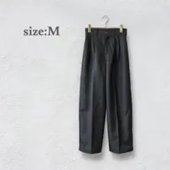 ワイドパンツ　バレルパンツ　テーパードパンツ　美品　ブラック　黒　カジュアル　M