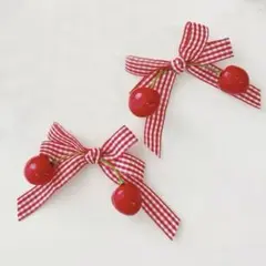 かわいい❤️さくらんぼ　ヘアクリップ　キッズ　女の子　チェック柄　ハンドメイド風