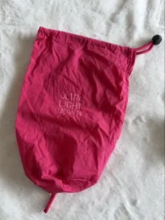 UNIQLO ULTRA LIGHT DOWN 収納袋 小サイズピンク