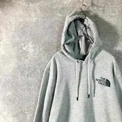 THE NORTH FACE　パーカー　グレー　フーディー　ロゴプリント