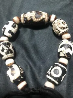 883　天珠　金銭鈎天珠　浮き彫り　貴重　珍品　dzibeads！ file.jpg