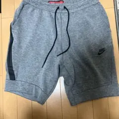 NIKE テックフリース ショートパンツ グレー L