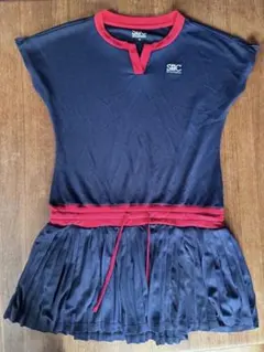 【値下げ】 St.Christopher テニスウェア ワンピース　Mサイズのサムネイル