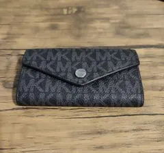 【新品未使用】MICHAEL KORS キーケース ブラックのサムネイル