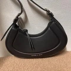 Charles & Keith ペトラ フラワーバックル