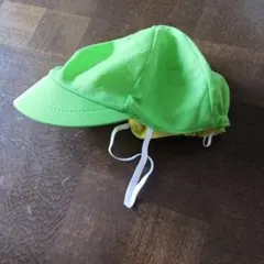 子供用緑色キャップ