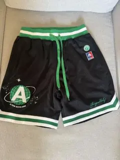 Item thumbnail for item 63997138-7067-49ec-8c73-10c707041d5e