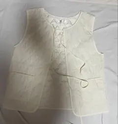 Amista アイボリー キルティングベスト M