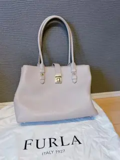 FURLAレザーハンドバッグ ベージュA4サイズ