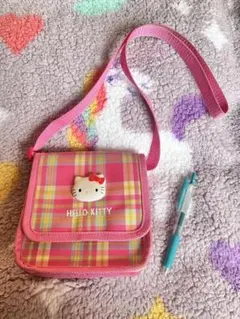 HELLO KITTY チェック柄　バッグ　ポシェット