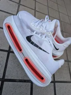 Nike ボメロプレミアム